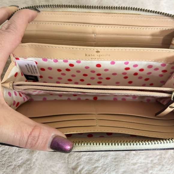 Kate Spade Clocktower Beige Leather Zip Around Wallet - Picture 4 of 8